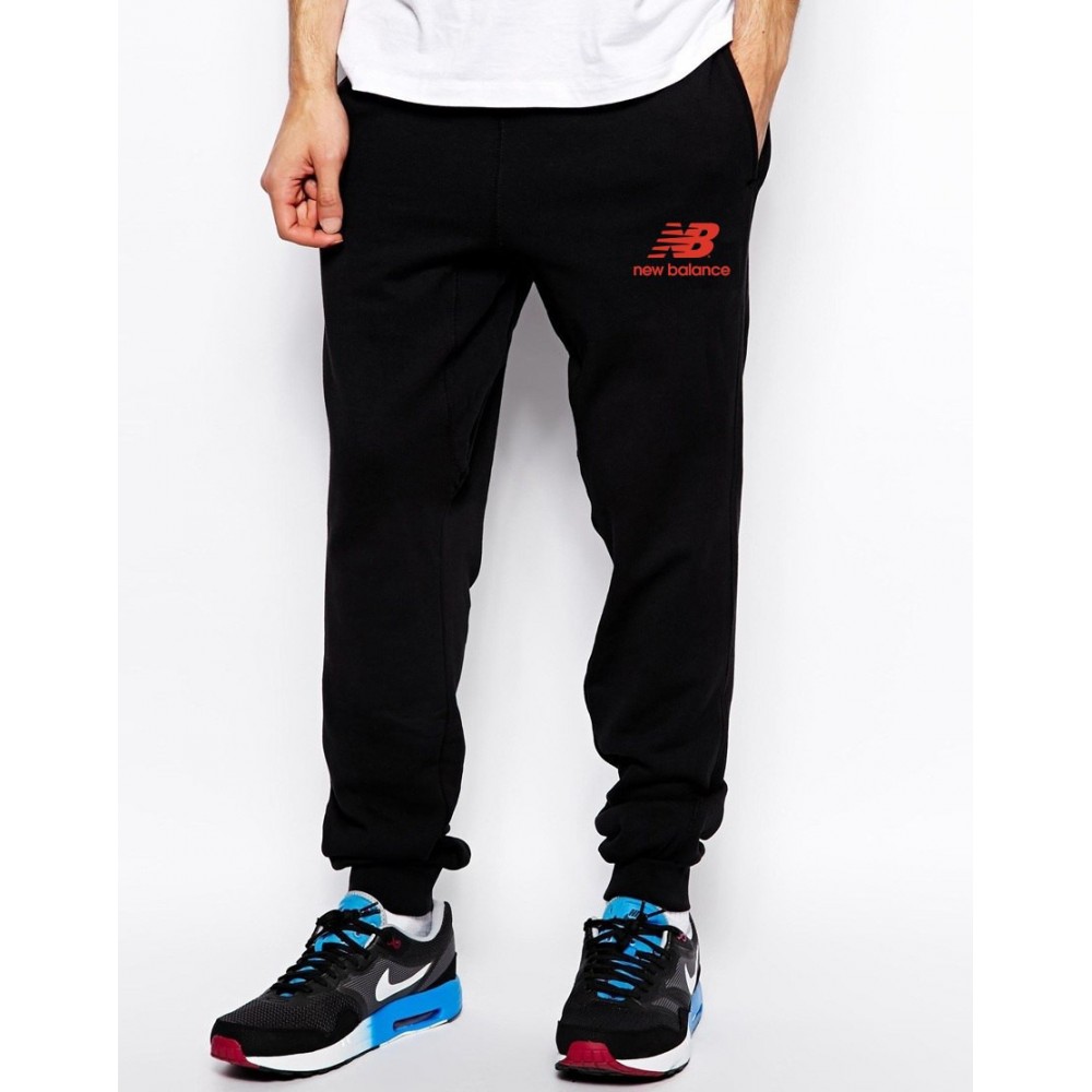 Мужские спортивные штаны New Balance  черные (красный принт) (РЕПЛИКА)