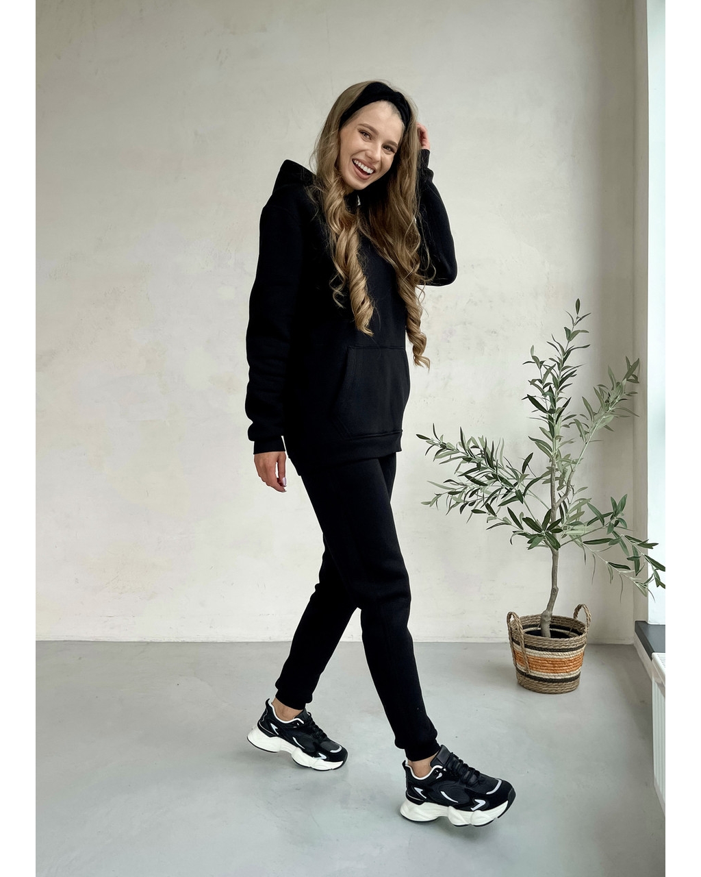 Теплий зимовий спортивний костюм жіночий чорний Merlini Бордо 100001021