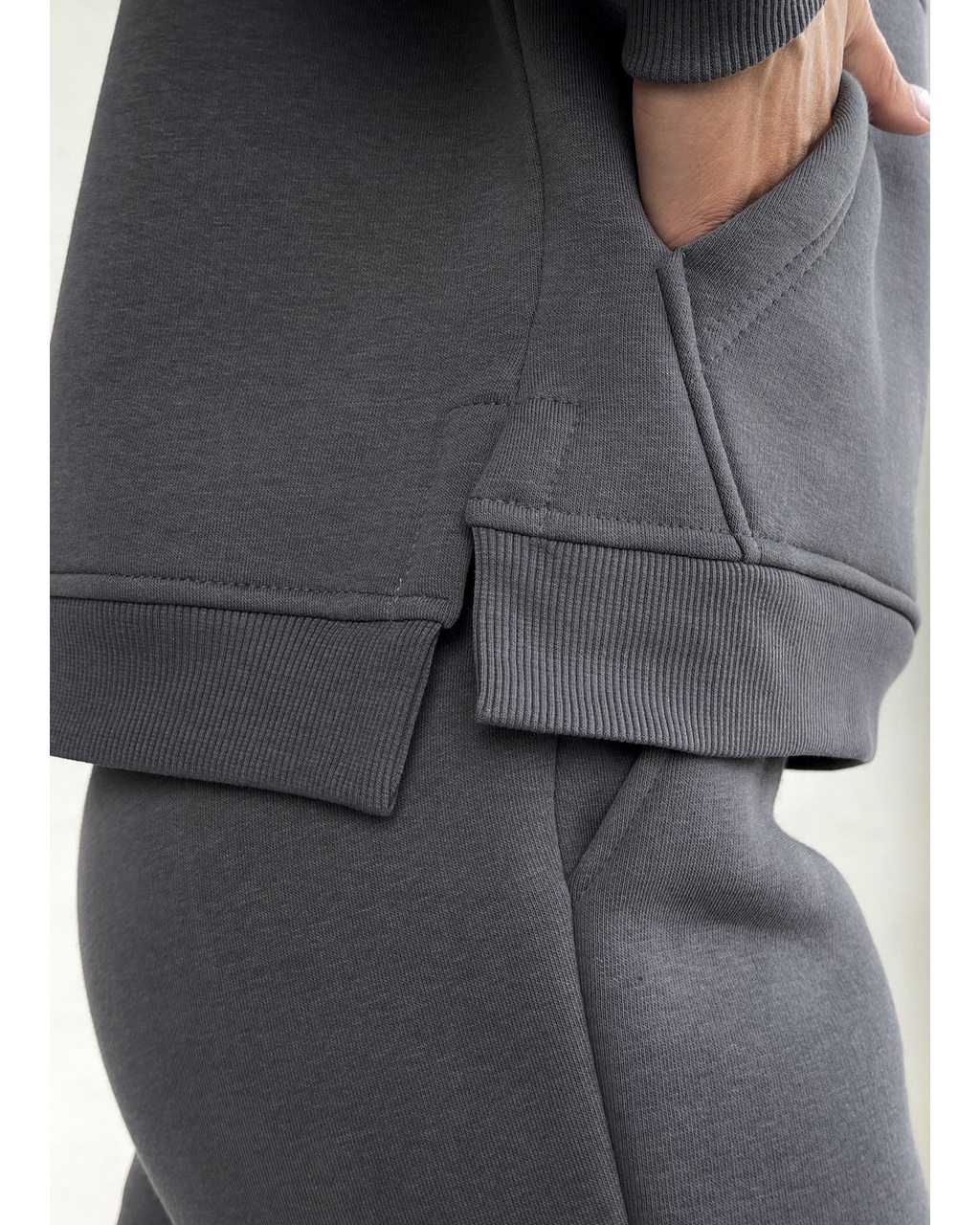 Теплый спортивный костюм с укороченным худи серый Merlini Нант 100001043