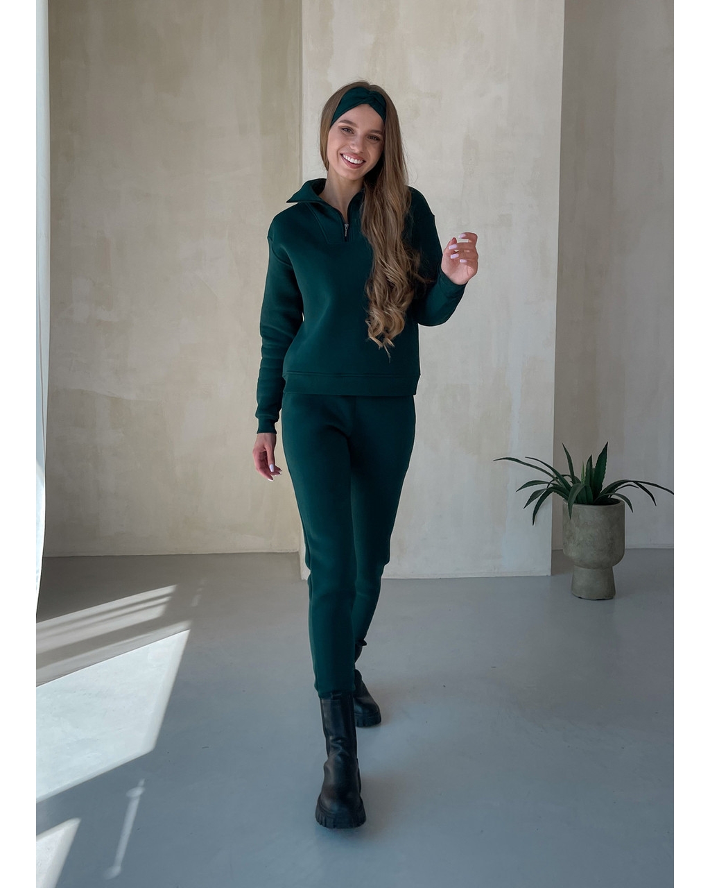 Теплый женский костюм с кофтой на молнии зелёный Merlini Анже 100001082