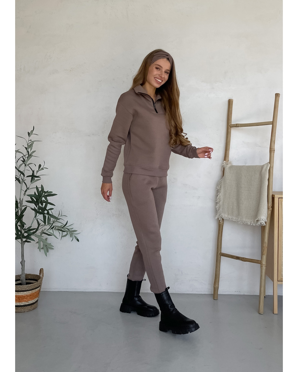 Теплый женский костюм с кофтой на молнии бежевый Merlini Анже 100001084