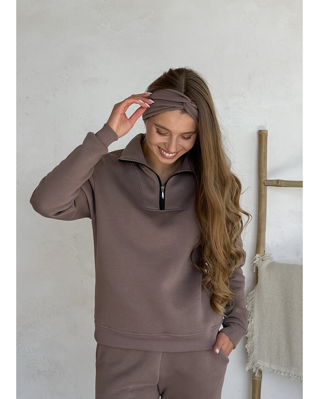 Теплый женский костюм с кофтой на молнии бежевый Merlini Анже 100001084