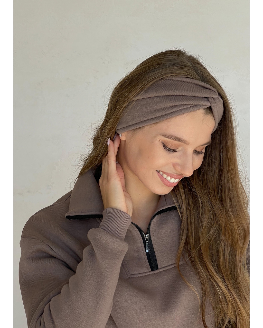 Теплый женский костюм с кофтой на молнии бежевый Merlini Анже 100001084