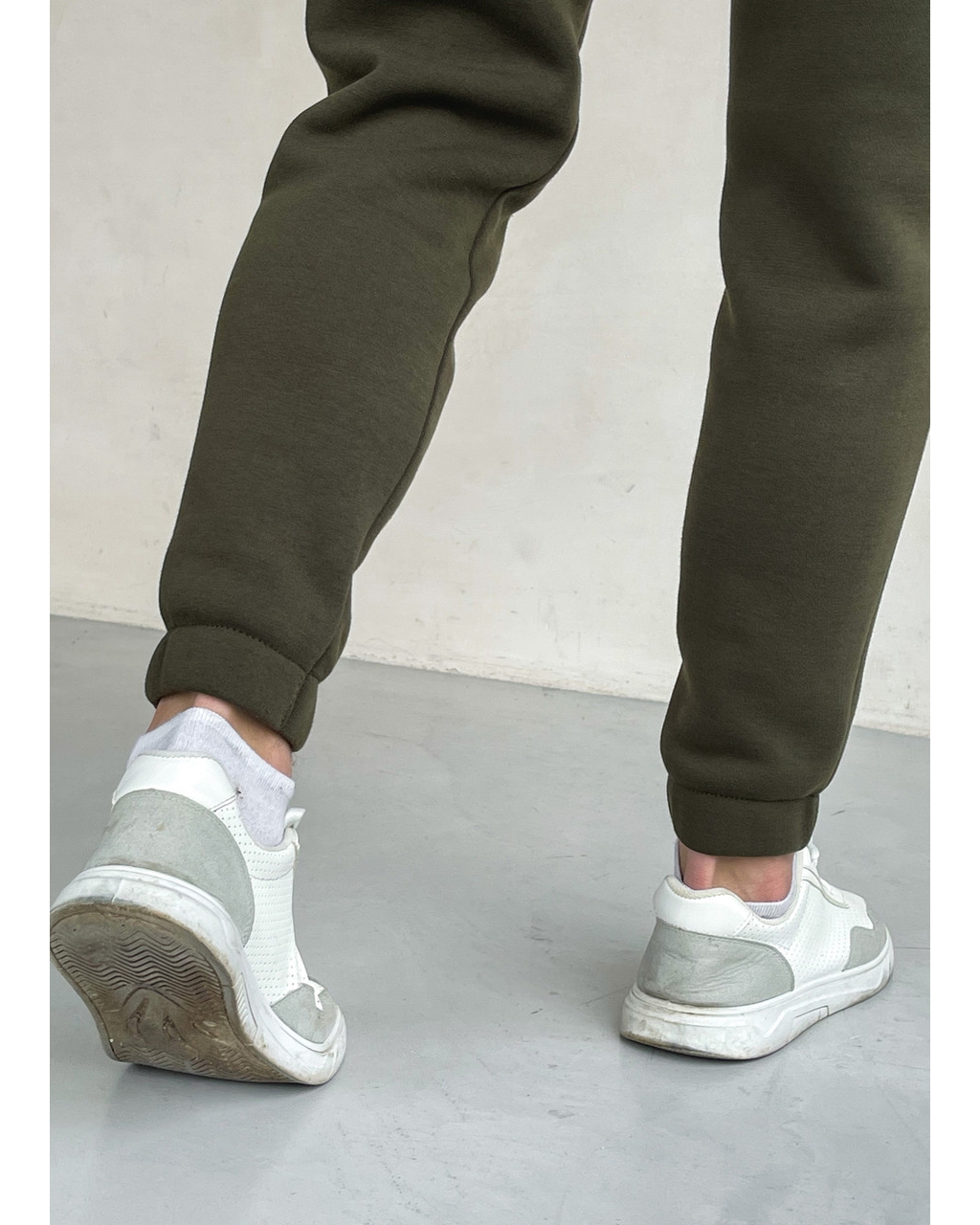 Теплый мужской спортивный костюм на флисе цвета хаки Merlini Виско