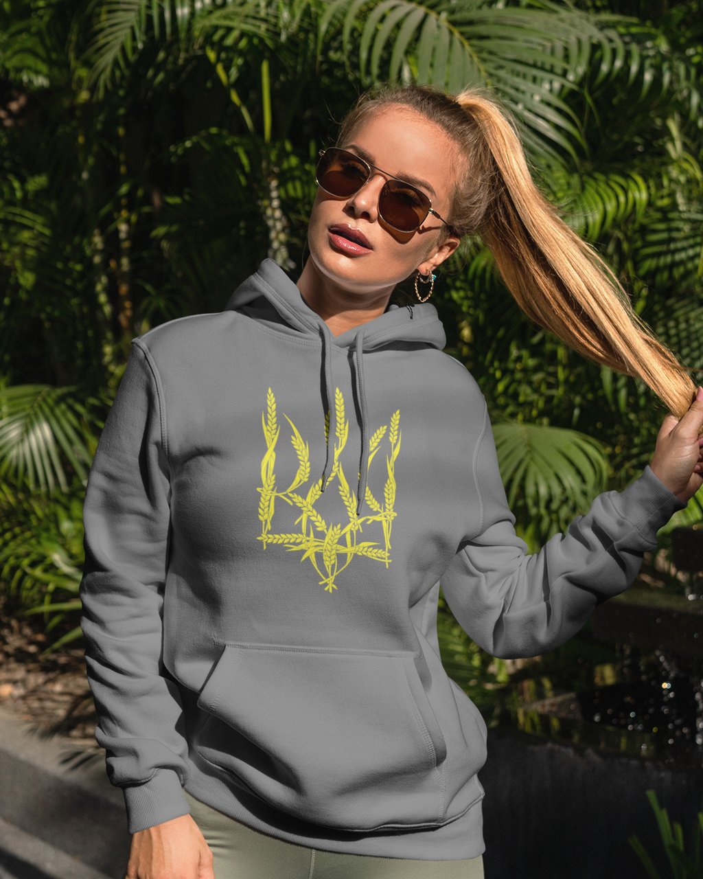 Толстовка трёхнитка женская патриотическая тёмно-серый Mishe 22000015