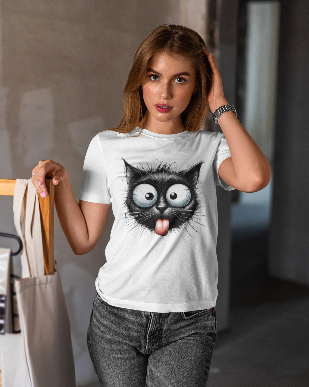 Жіноча футболка з котом mishe 2000403 біла