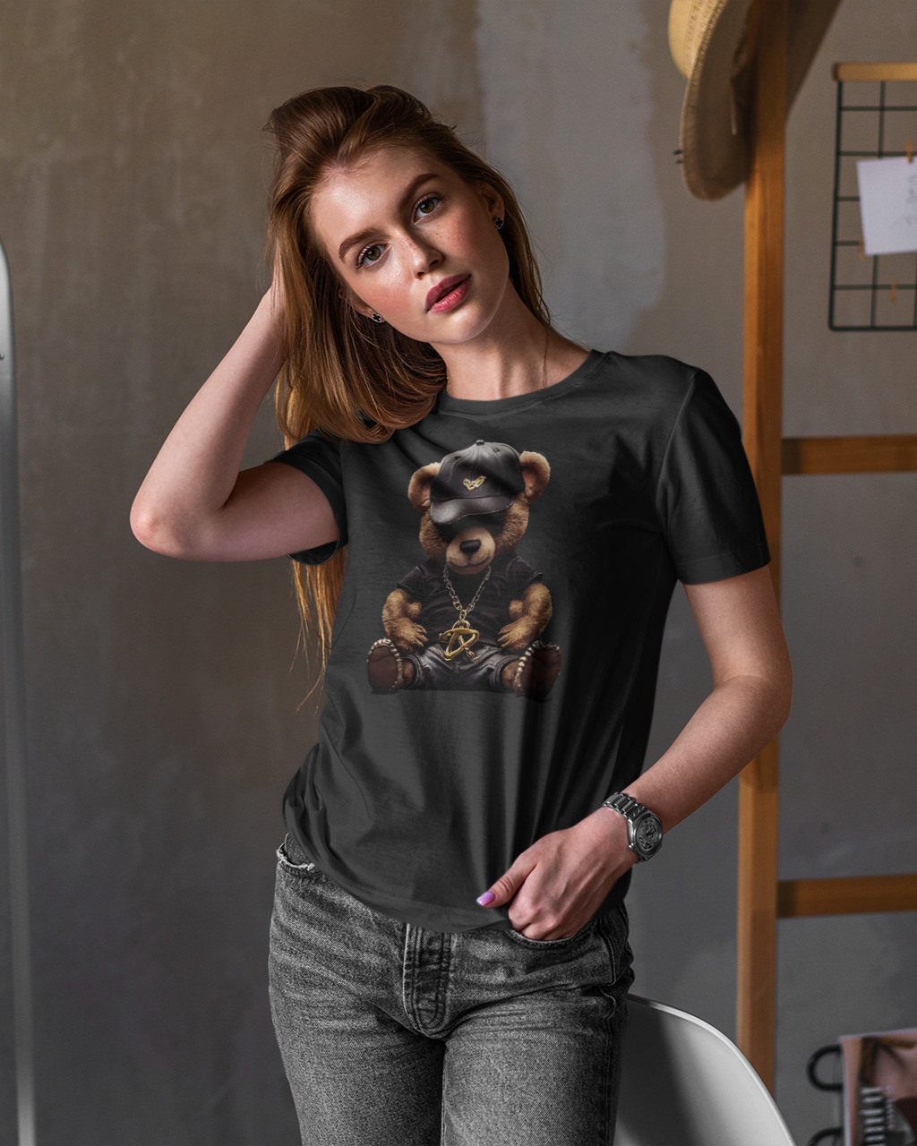 Женская повседневная футболка мишки Mishe черная 2000400424
