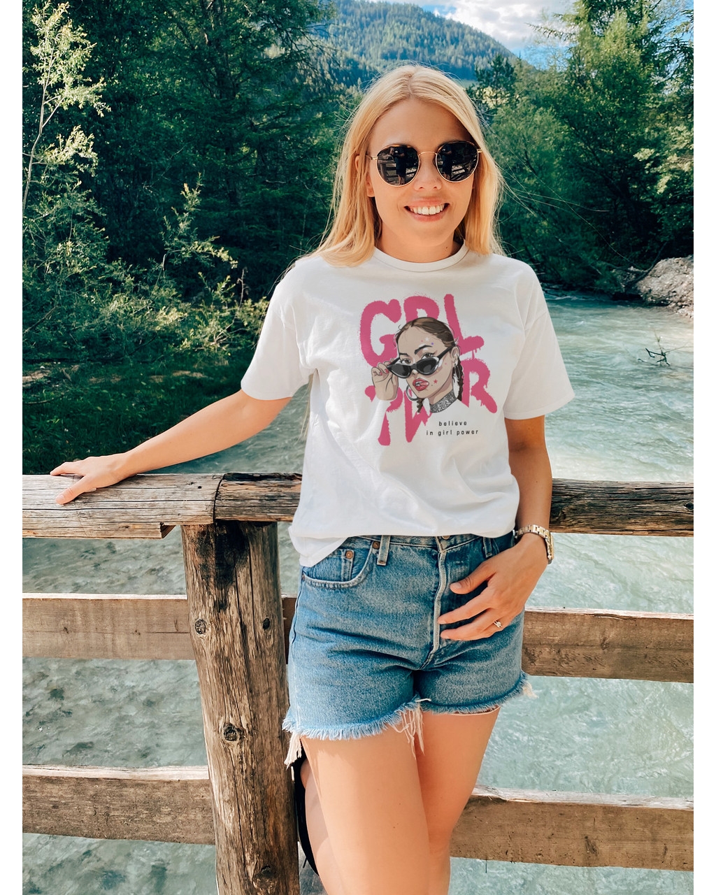 Жіноча футболка повсякденна Girl 200040081
