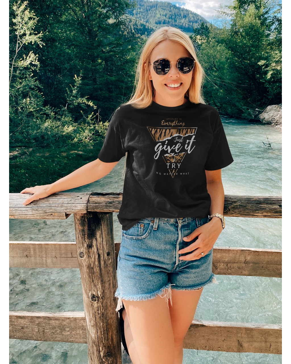 Жіноча футболка Just give it 200040082