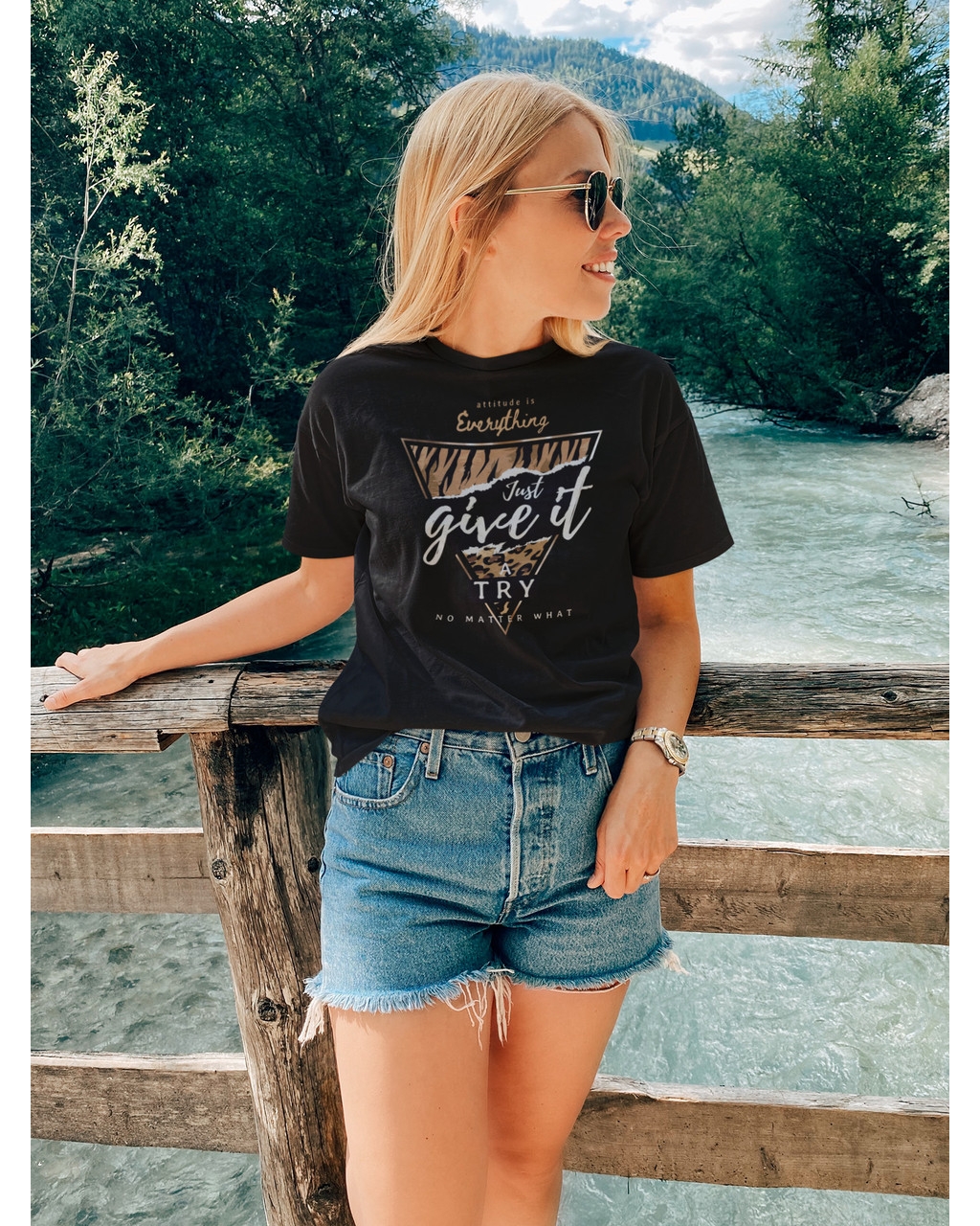 Жіноча футболка Just give it 200040082