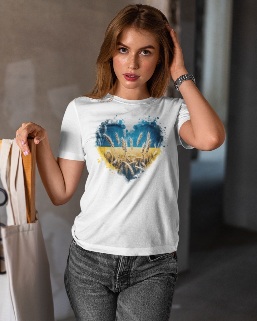 Футболка жіноча патріотична з серцем mishe 211000020 біла