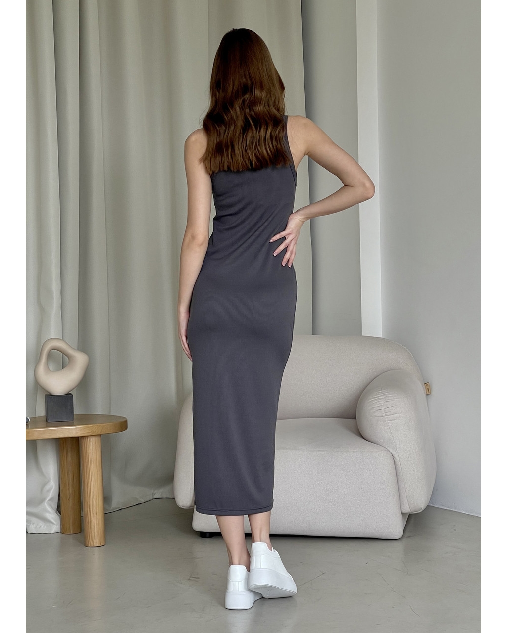 Длинное платье-майка в рубчик серое Longa 700000110