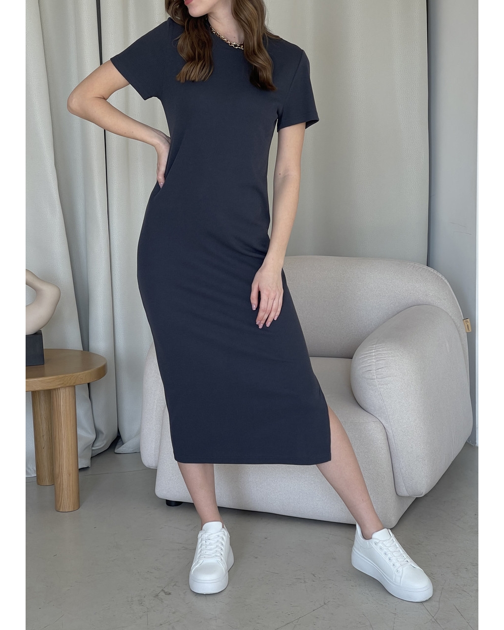 Довга сукня-футболка в рубчик сіра Merlini Кассо 700000130