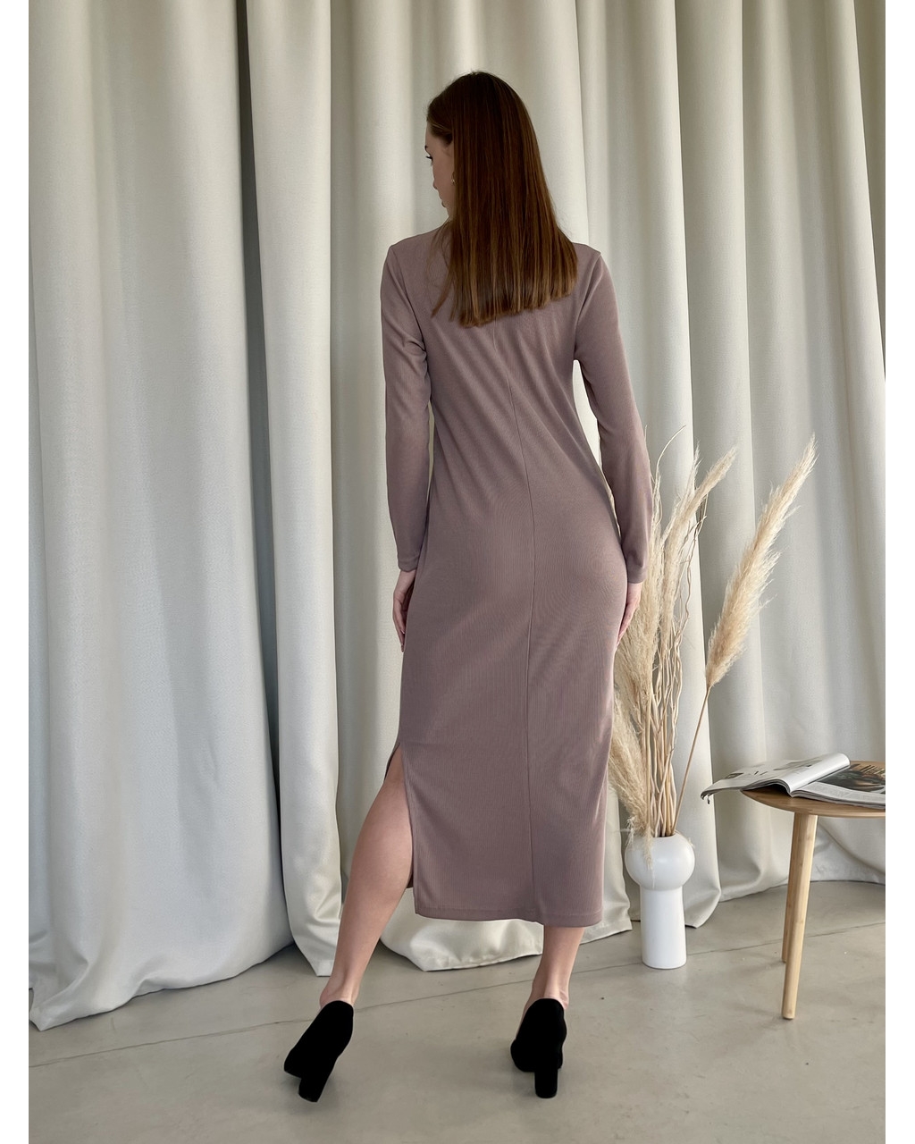 Длинное платье бежевое в рубчик с длинным рукавом Kondo 700001164