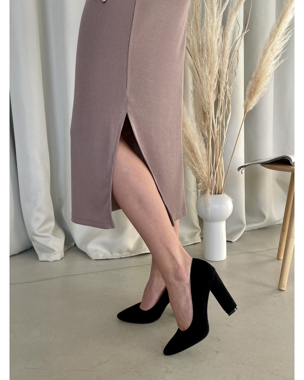 Длинное платье бежевое в рубчик с длинным рукавом Kondo 700001164