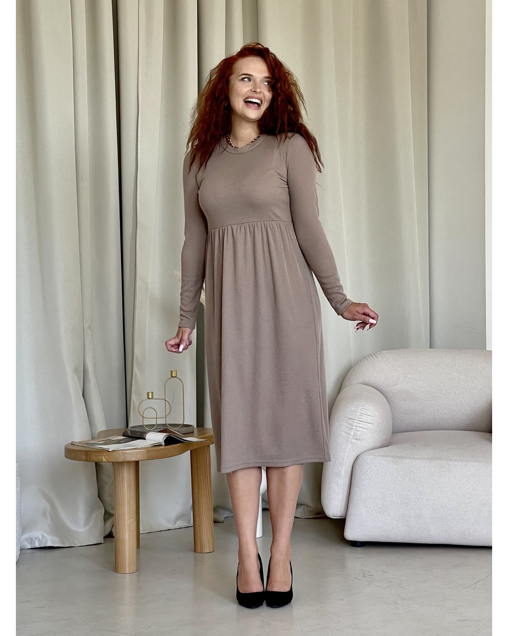 Довга не обтягуюча сукня бежева Merlini Донато 700001384