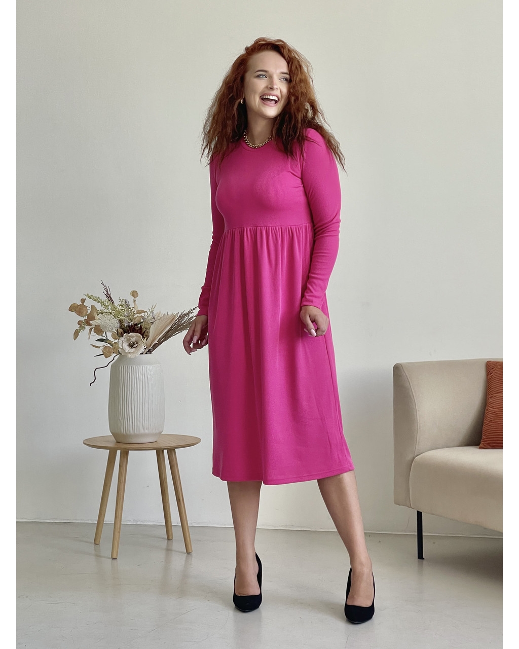 Длинное не обтягивающее платье розовое Donato 700001388