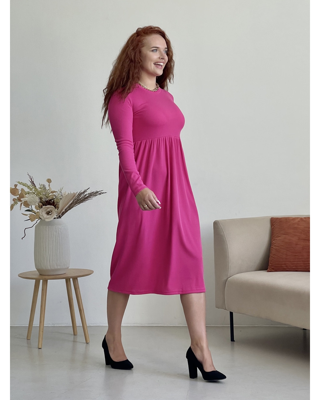 Длинное не обтягивающее платье розовое Donato 700001388