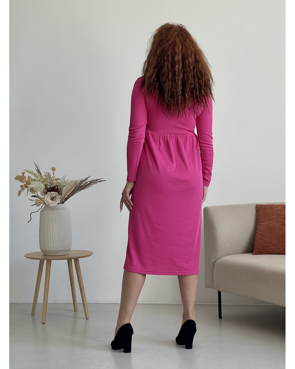 Длинное не обтягивающее платье розовое Donato 700001388