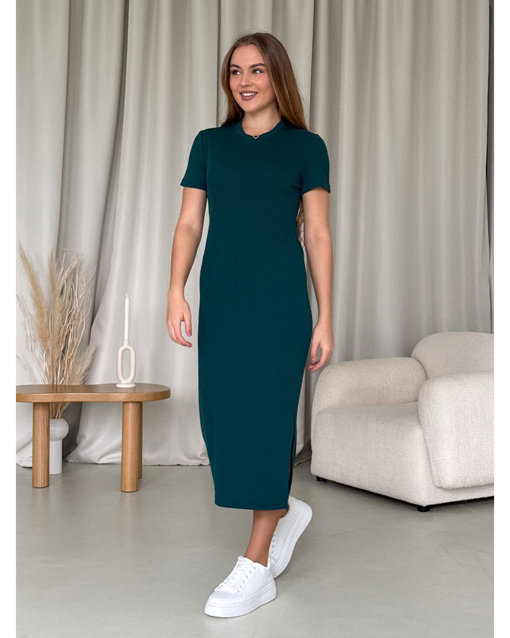 Длинное платье-футболка в рубчик зеленое Kasso 700000132