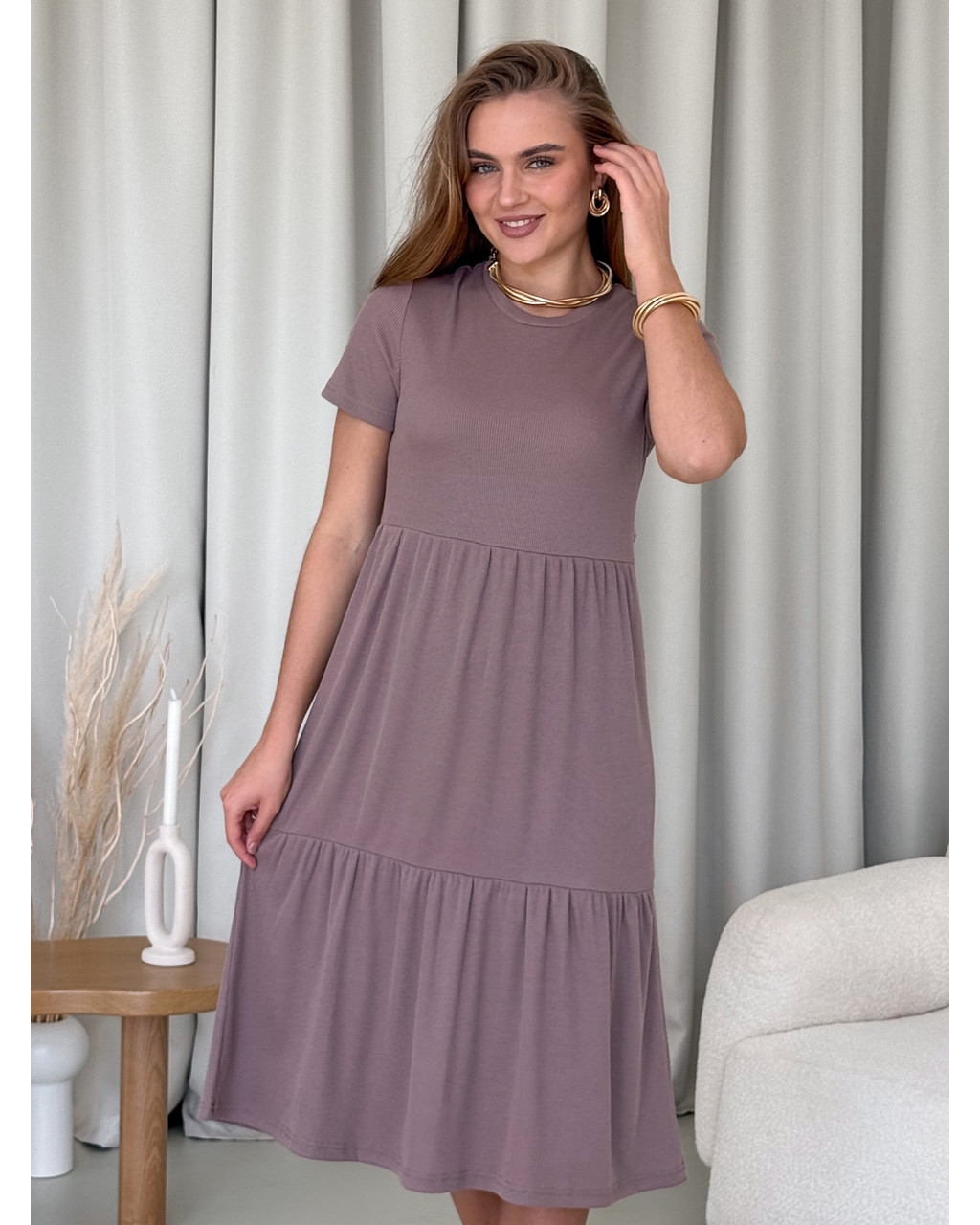 Платье со свободными бедрами в рубчик бежевое Merlini Реджо 700001582