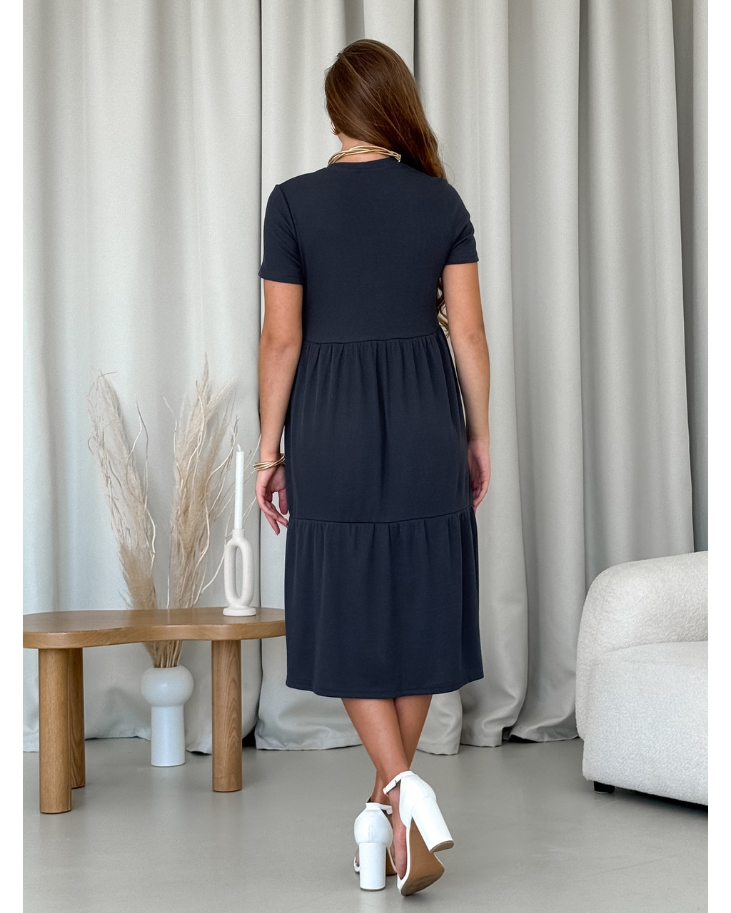 Сукня з вільними стегнами в рубчик сіра Redjo 700001584