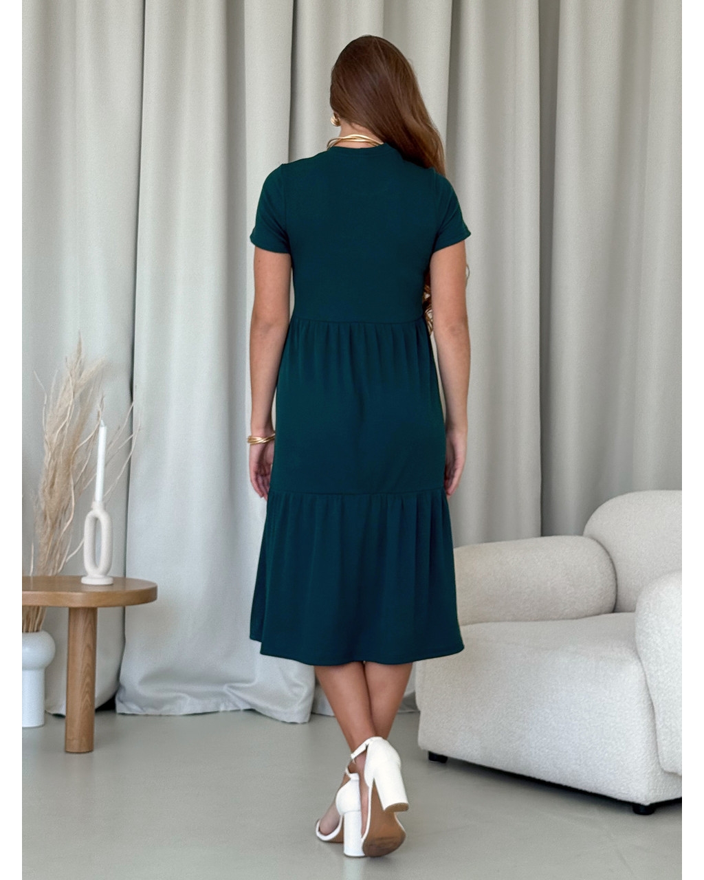 Платье со свободными бедрами в рубчик зеленое Redjo 700001585