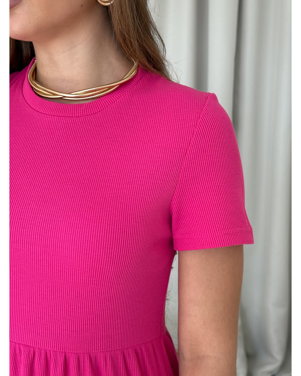 Сукня з вільними стегнами в рубчик рожева Redjo 700001586