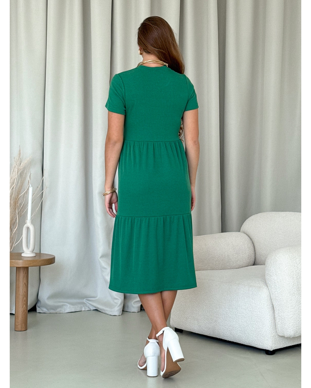 Сукня з вільними стегнами в рубчик зелена Redjo 700001588