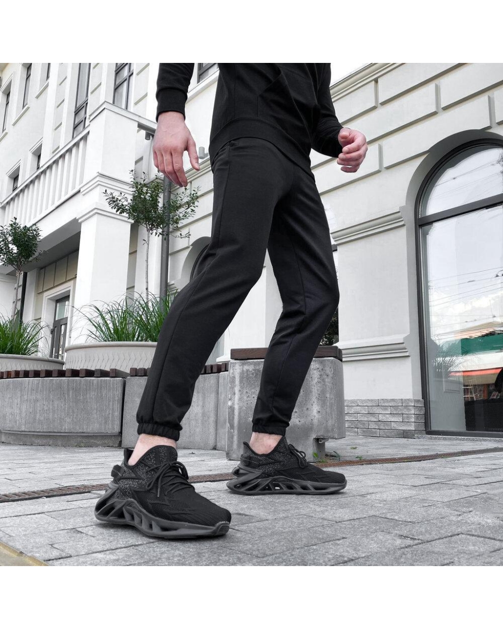 Штани чорні чоловічі Джогери 95