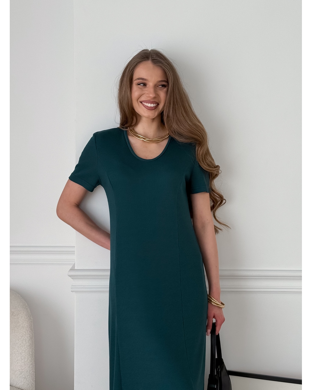 Довга сукня-футболка в рубчик зелена Zara 700001845