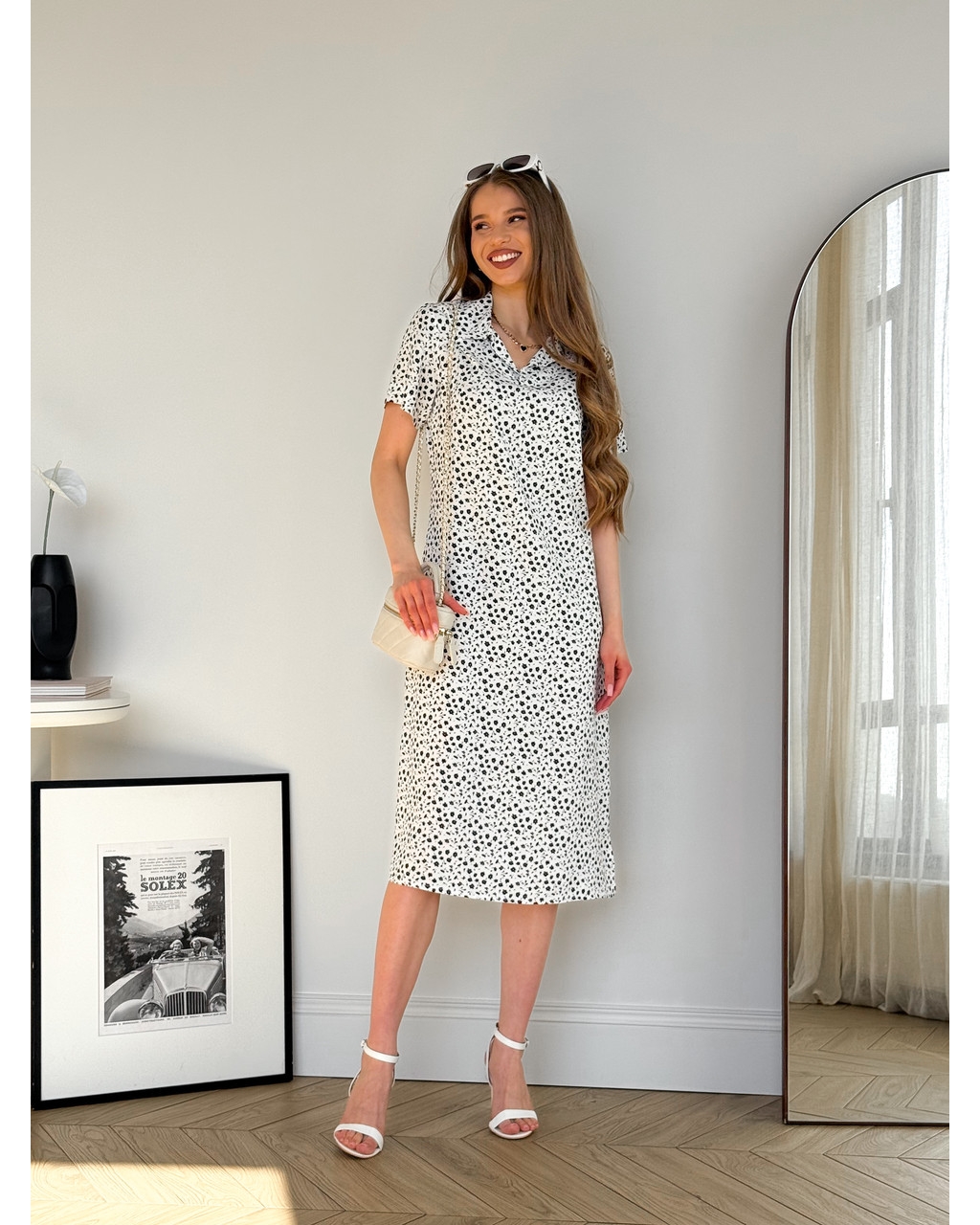 Сукня з комірцем у квіточку зі штапелю біла Tapi 700002223