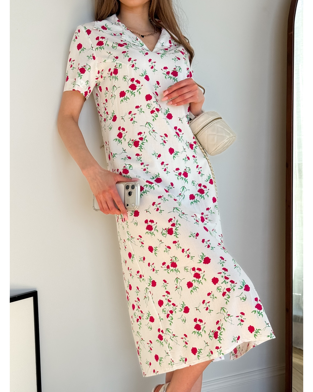 Сукня з комірцем у квіточку зі штапелю біла Tapi 700002228