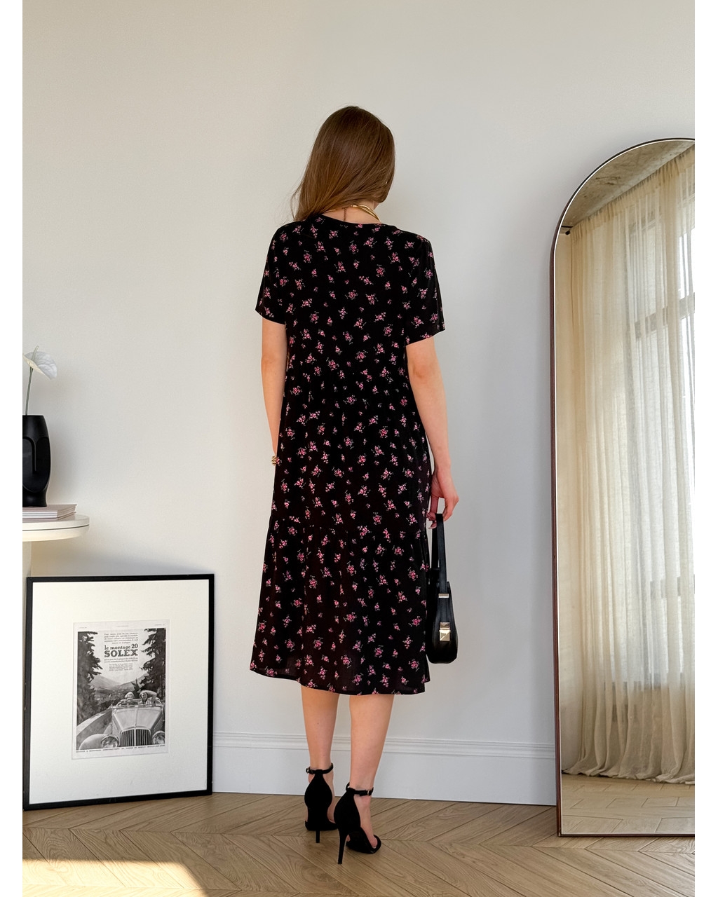 Літня сукня зі штапелю у квітковий чорна Kazerta 700001881