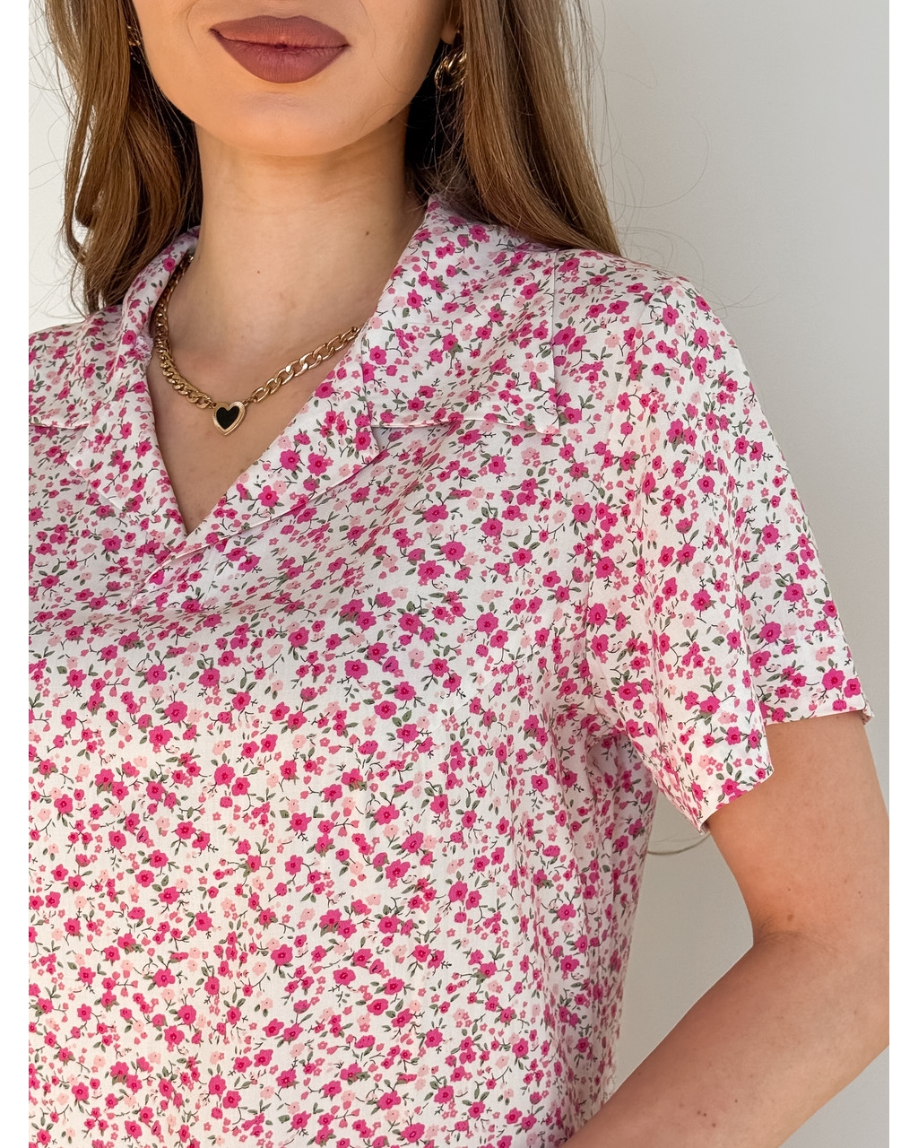 Платье с воротничком в цветочек из штапеля белое Tapi 700002225