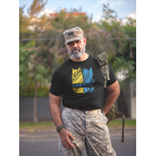 Мужская футболка патриотическая UKRAINE