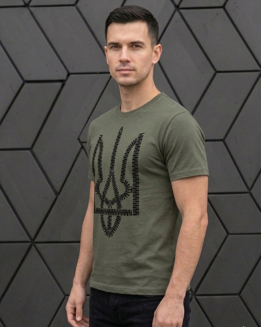 Чоловіча футболка з гербом і з патронами Mishe 11100077 Хакі