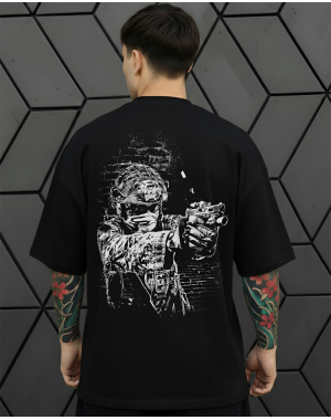 Чоловіча футболка з гербом оверсайз 113120011 чорна