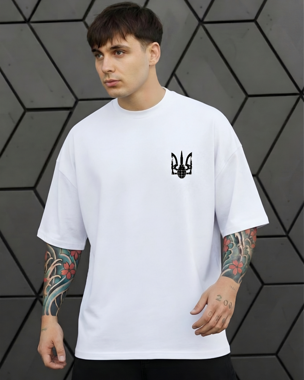 Чоловіча футболка з гербом оверсайз 1131200112 біла