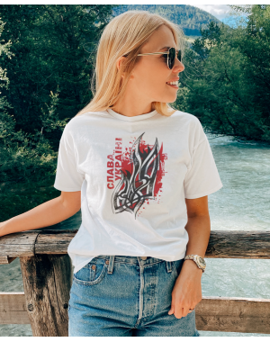 Футболка з гербом на червоному тлі Mishe 21100066