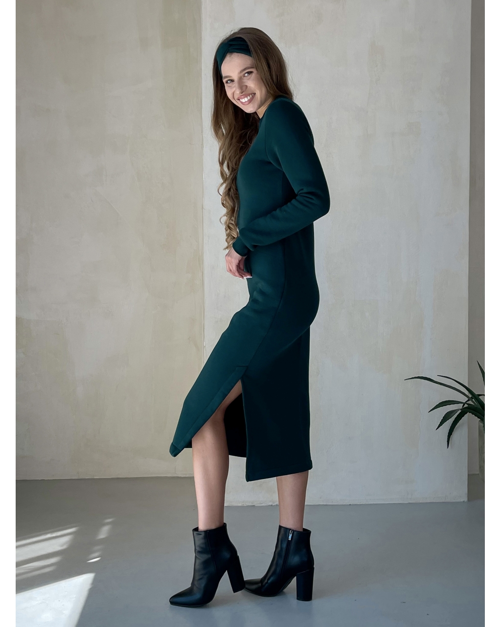 Повсякденна тепла зимова сукня на флісі нижче коліна зелена Merlini Валанс 700001022