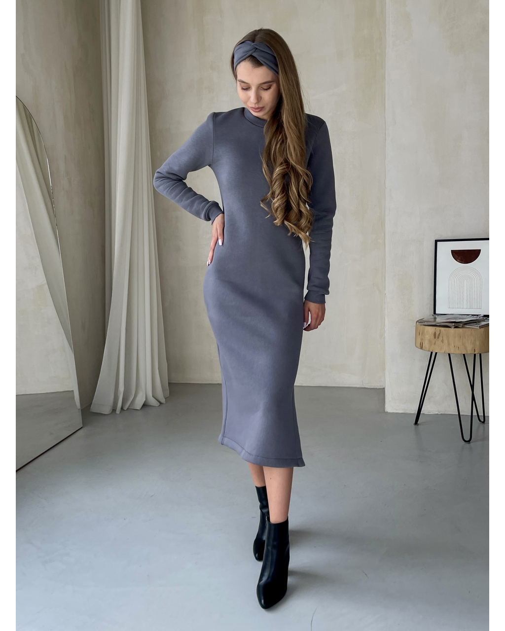 Повсякденна тепла зимова сукня на флісі нижче коліна сіра Merlini Валанс 700001023
