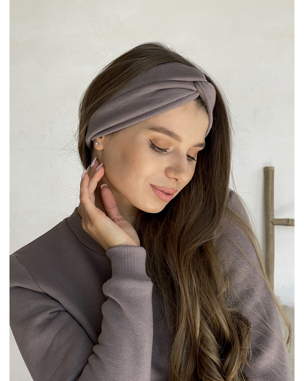 Повседневное теплое зимние платье на флисе ниже колена бежевый Merlini Валанс 700001026