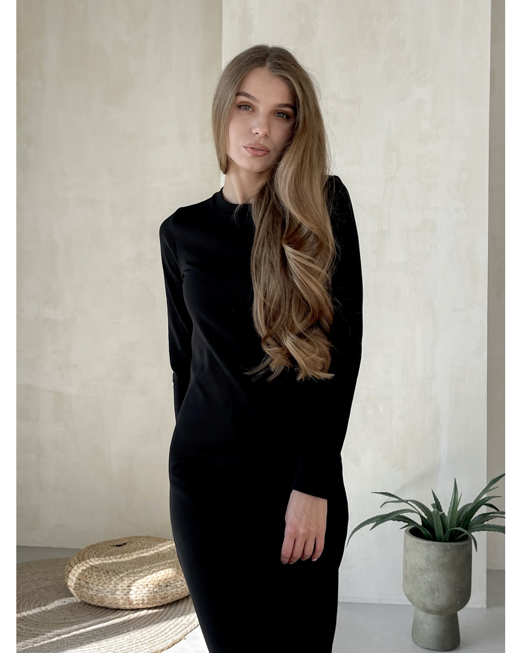 Теплое длинное платье в рубчик на флисе черное Merlini Шамбери 700001061