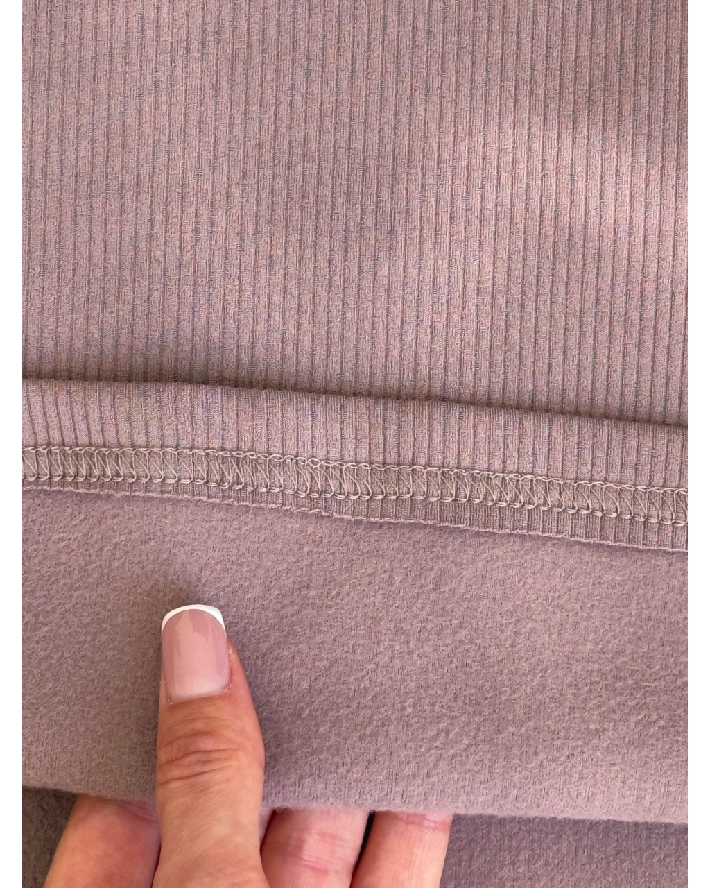 Свободное теплое длинное платье в рубчик на флисе бежевое Merlini Мартен 700001102