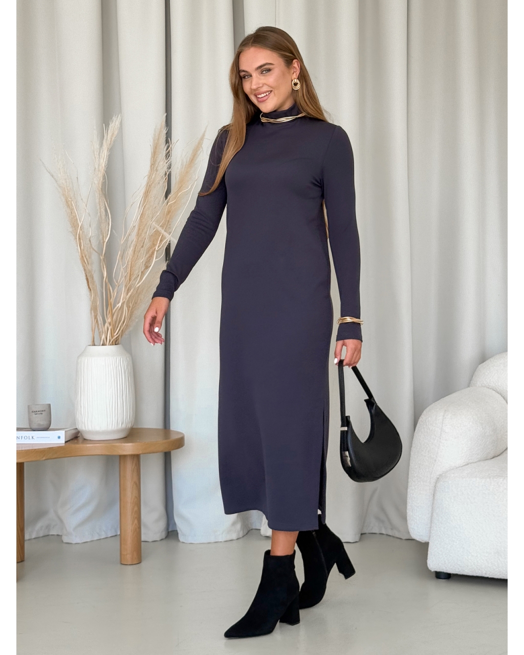 Свободное теплое длинное платье в рубчик на флисе серое Merlini Мартен 700001103