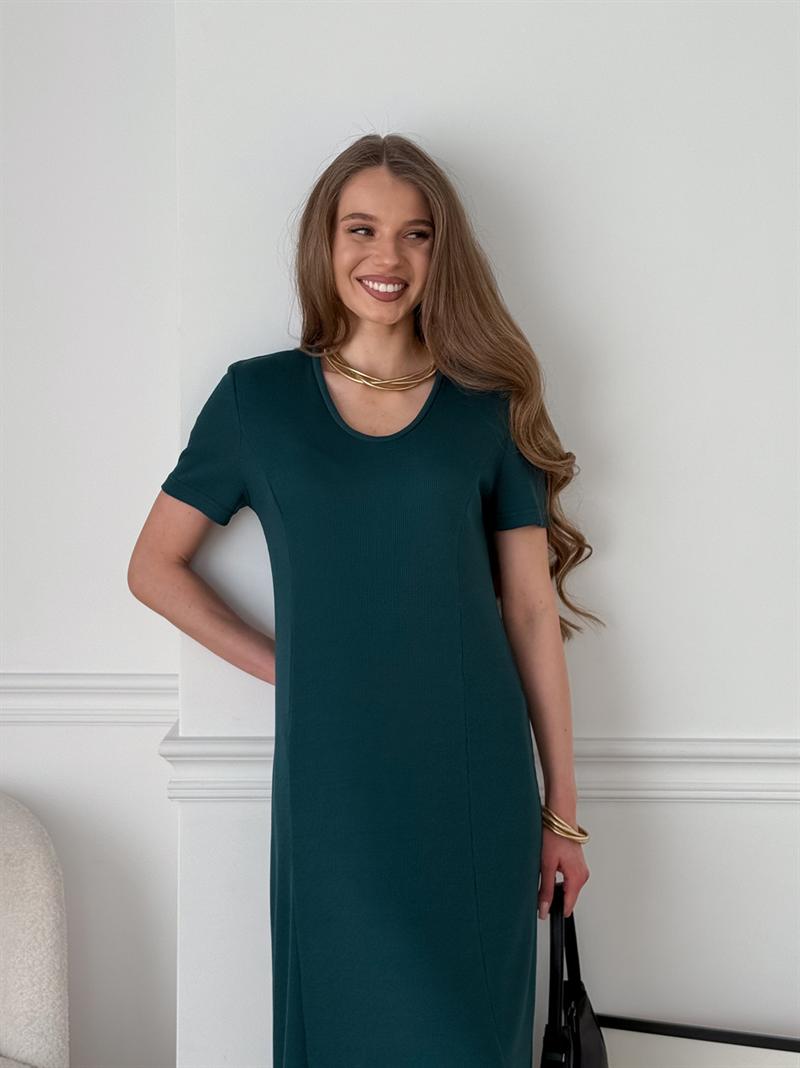 Длинное платье-футболка в рубчик зелёное Zara — детали и фактура